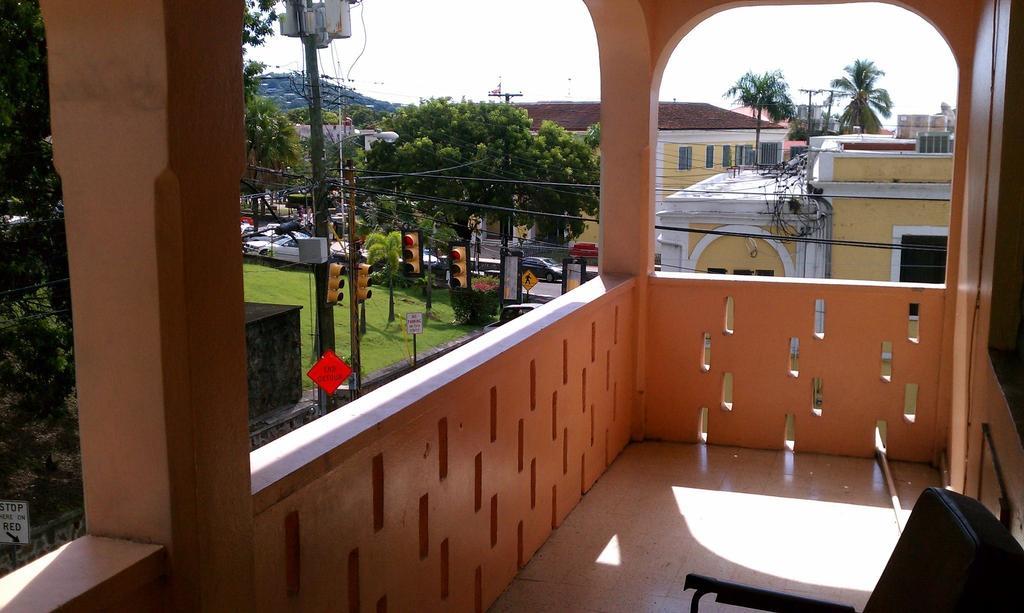 Midtown Guest House Charlotte Amalie Exterior photo